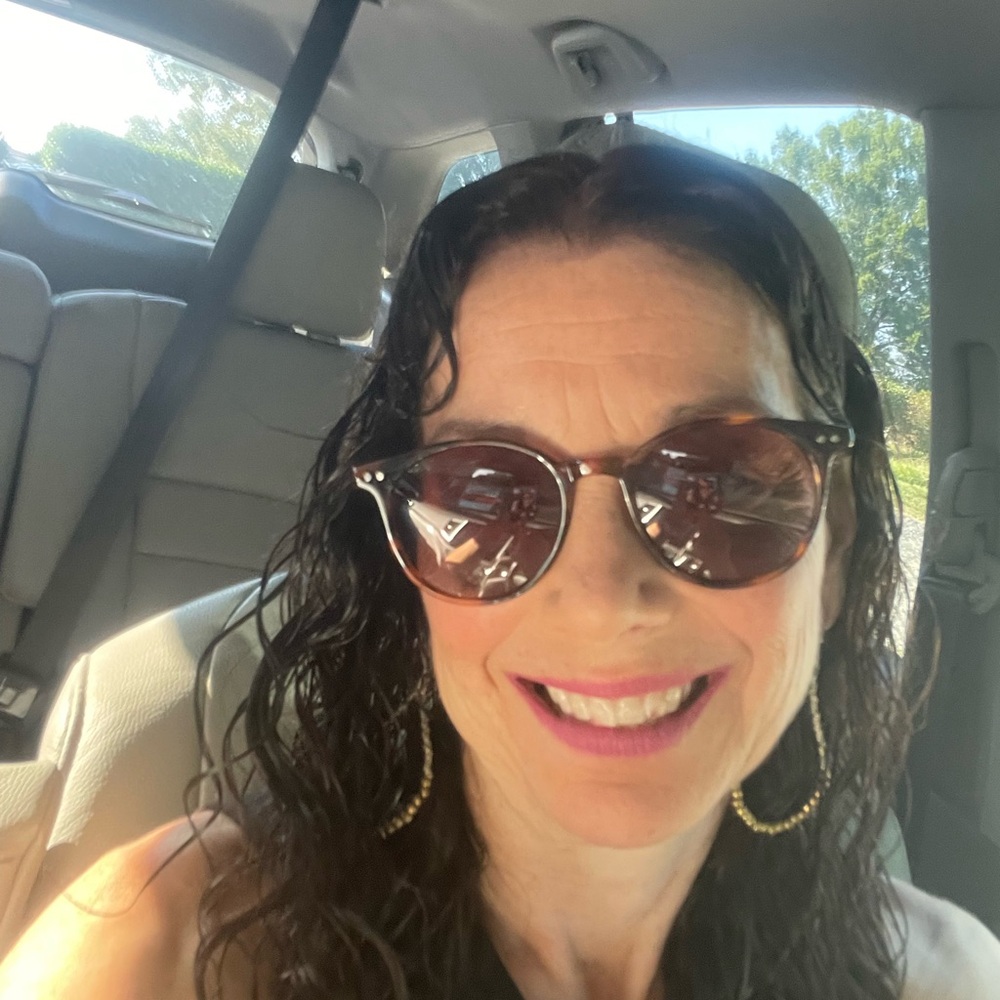 Meet your Posher, Sheila